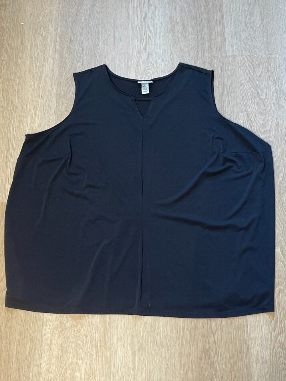 Catherines Women's 4X Black Sleeveless Top